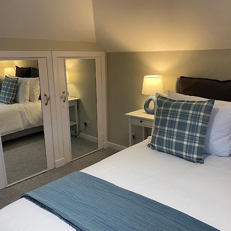 Peacock Guest House Largs Bagian luar foto