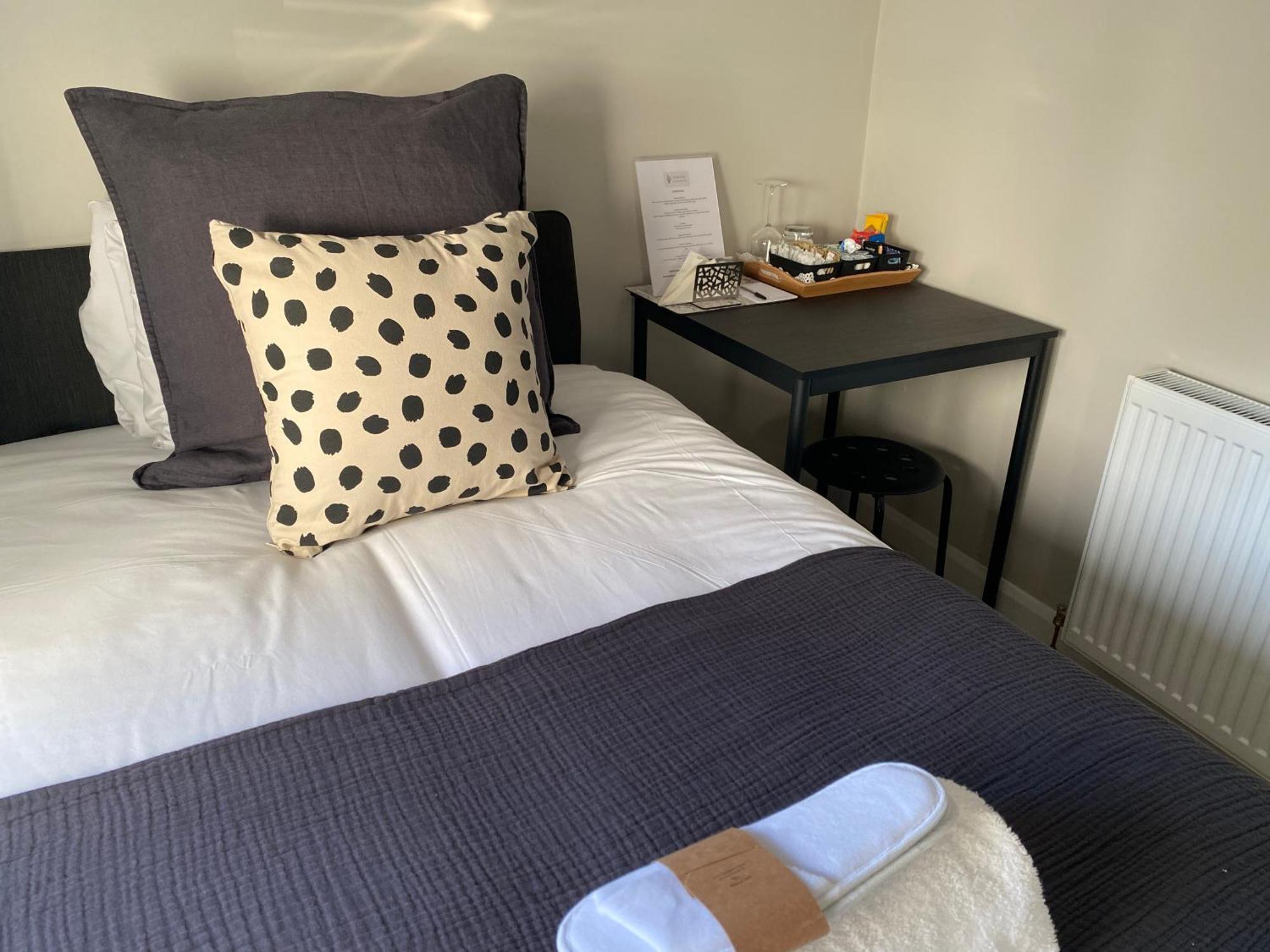 Peacock Guest House Largs Bagian luar foto