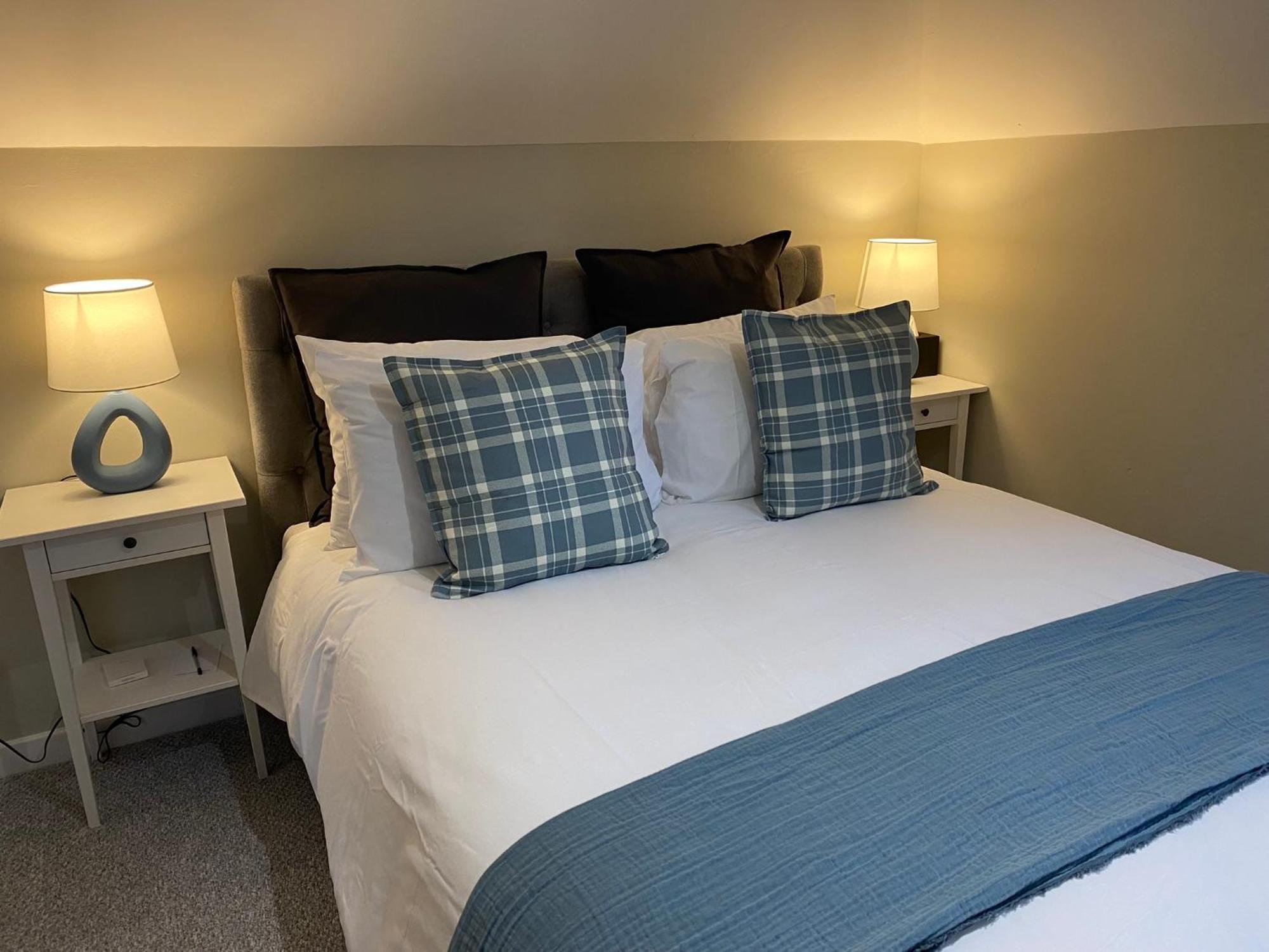 Peacock Guest House Largs Bagian luar foto